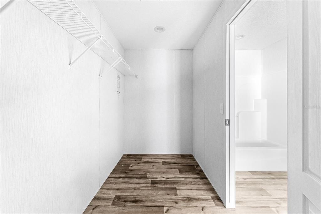 На продажу: $219,000 (3 спален, 2 ванн, 1352 Квадратных фут)