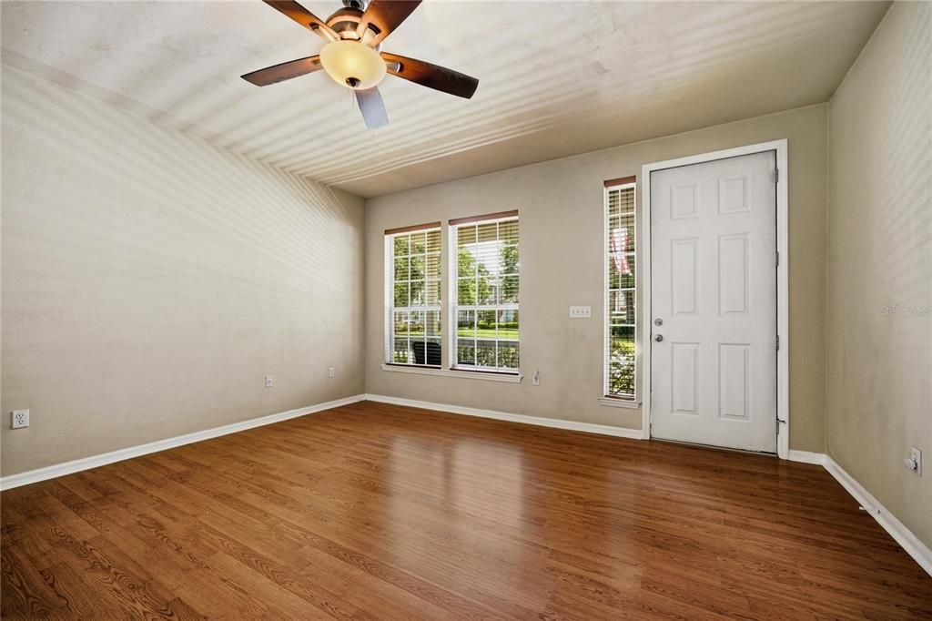 For Sale: $329,900 (3 beds, 2 baths, 1536 Square Feet)