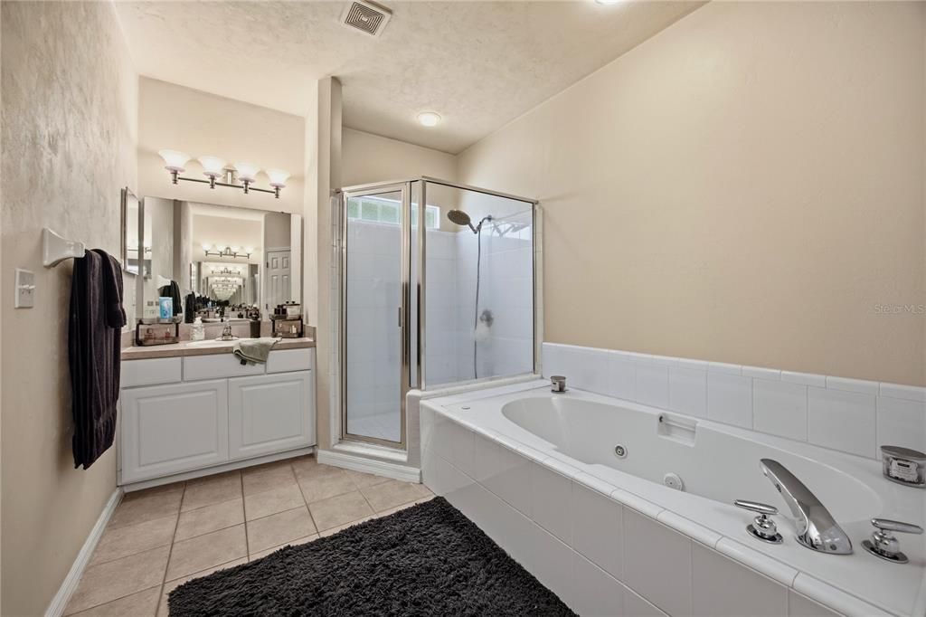 For Sale: $329,900 (3 beds, 2 baths, 1536 Square Feet)