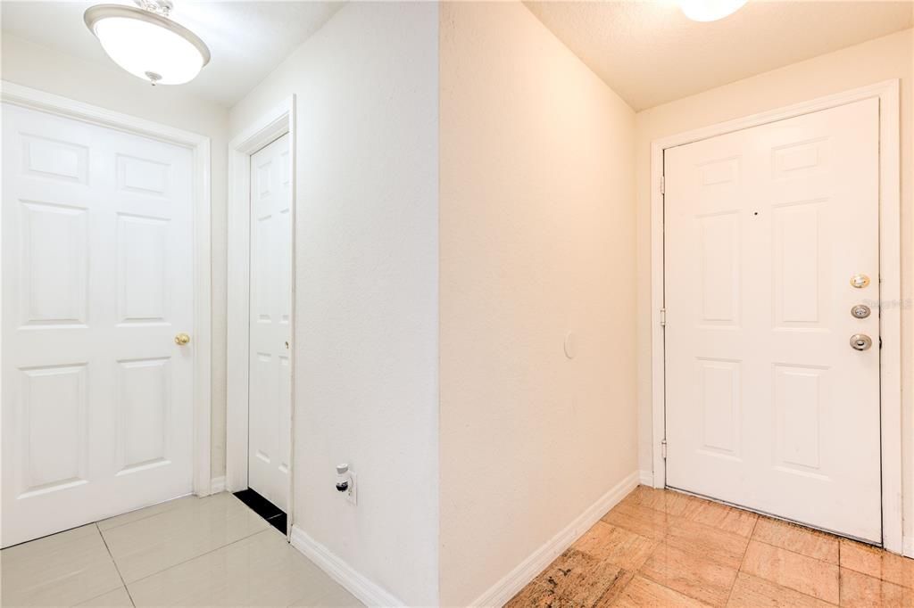 В аренду: $1,500 (2 спален, 2 ванн, 1087 Квадратных фут)
