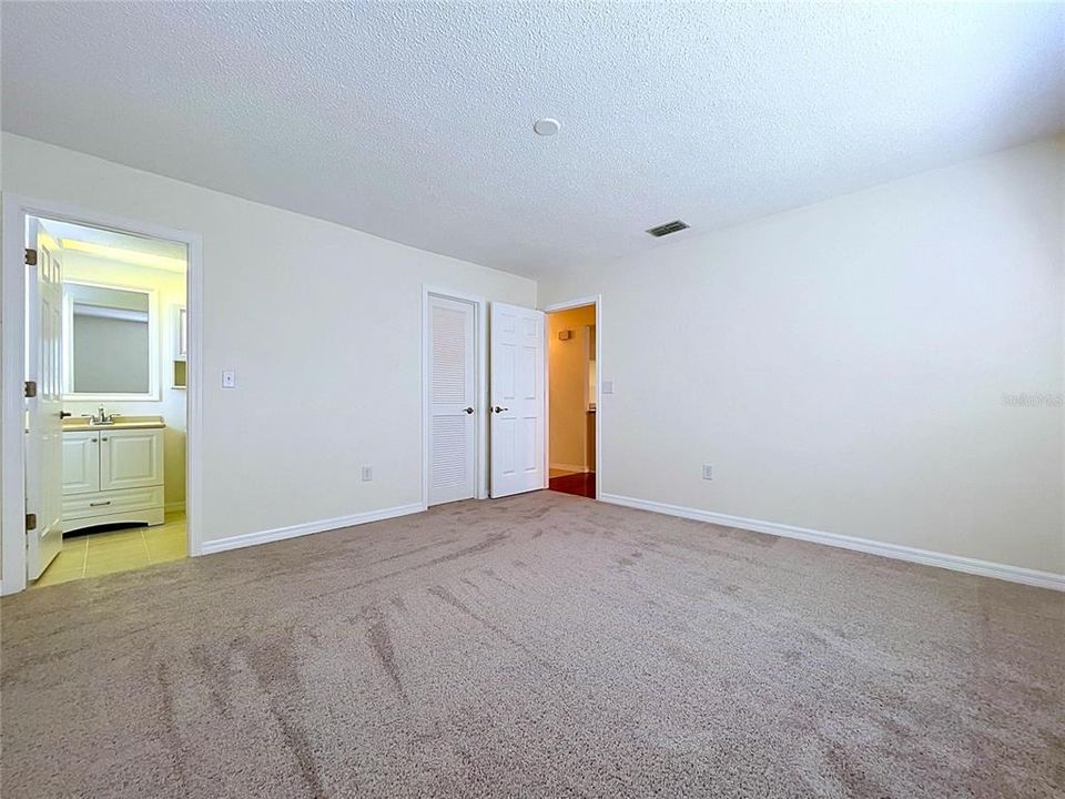En Venta: $235,000 (2 camas, 2 baños, 1106 Pies cuadrados)