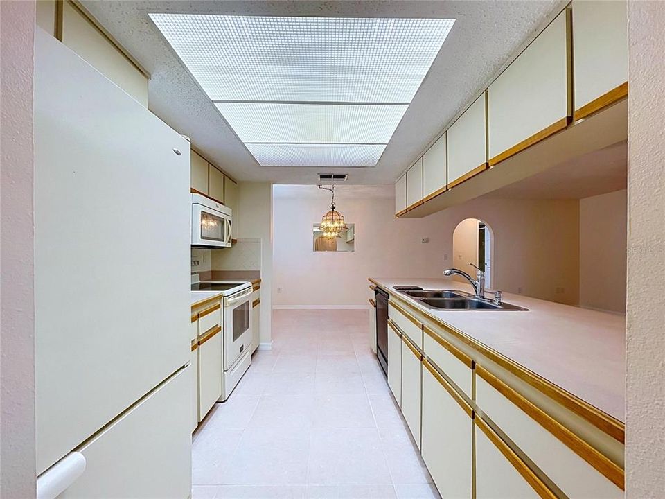 En Venta: $235,000 (2 camas, 2 baños, 1106 Pies cuadrados)