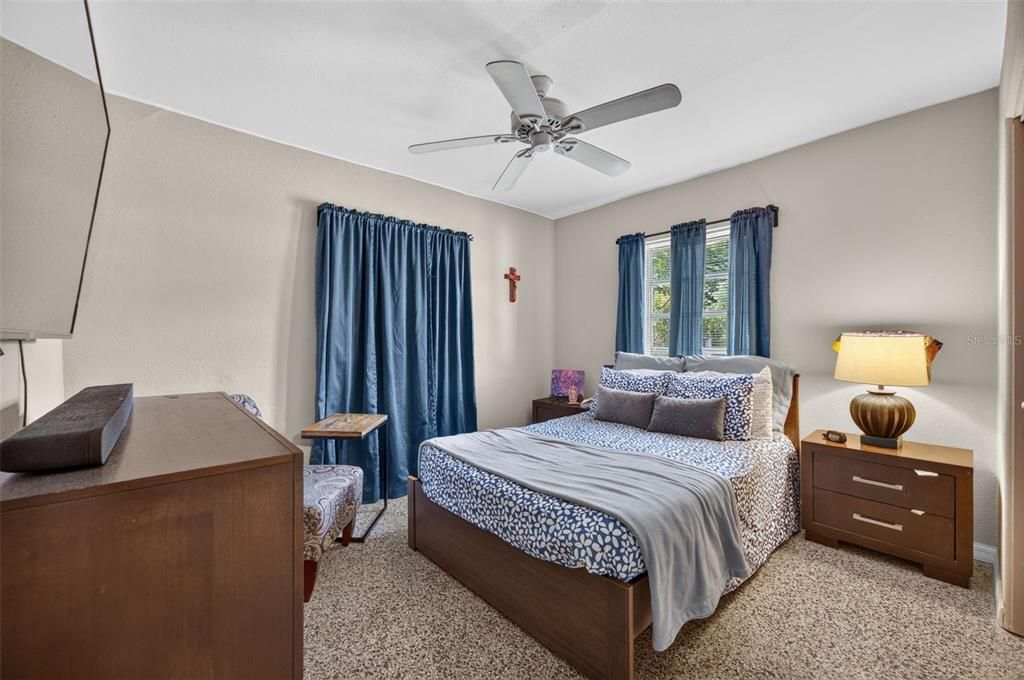 Activo con contrato: $299,000 (3 camas, 2 baños, 1492 Pies cuadrados)