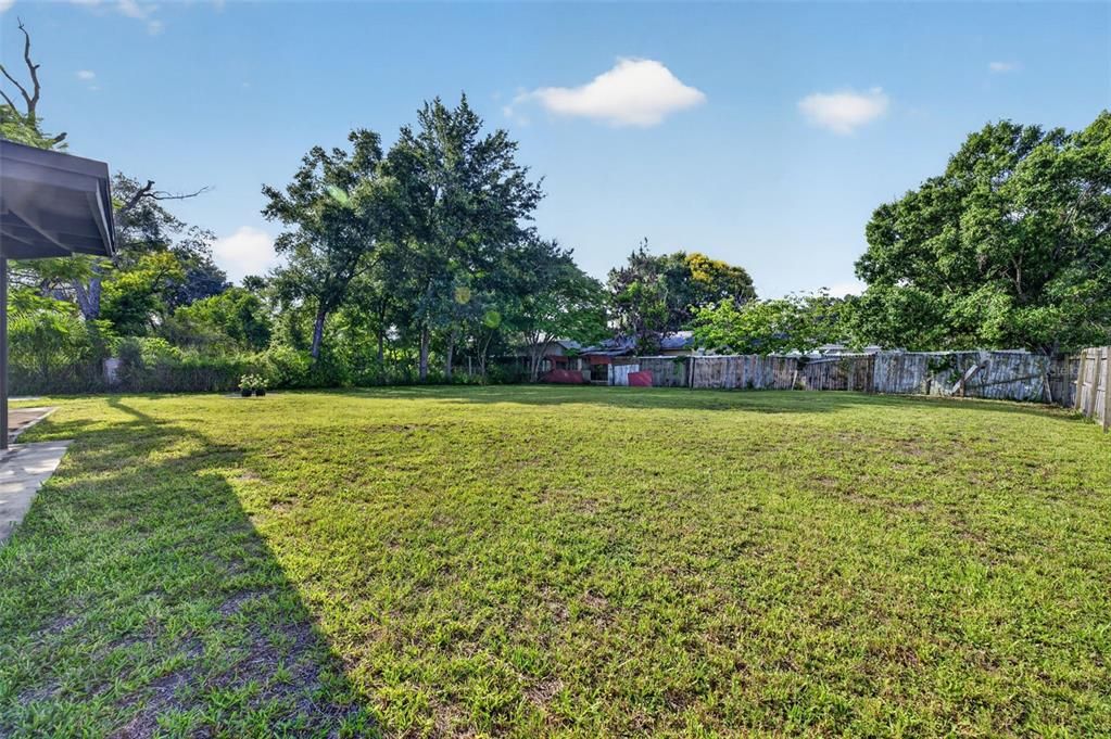 Activo con contrato: $299,000 (3 camas, 2 baños, 1492 Pies cuadrados)