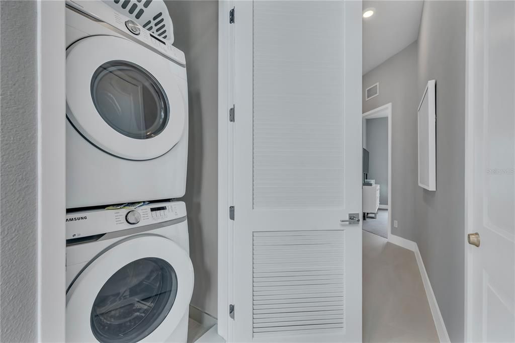 En Venta: $499,000 (5 camas, 4 baños, 2703 Pies cuadrados)