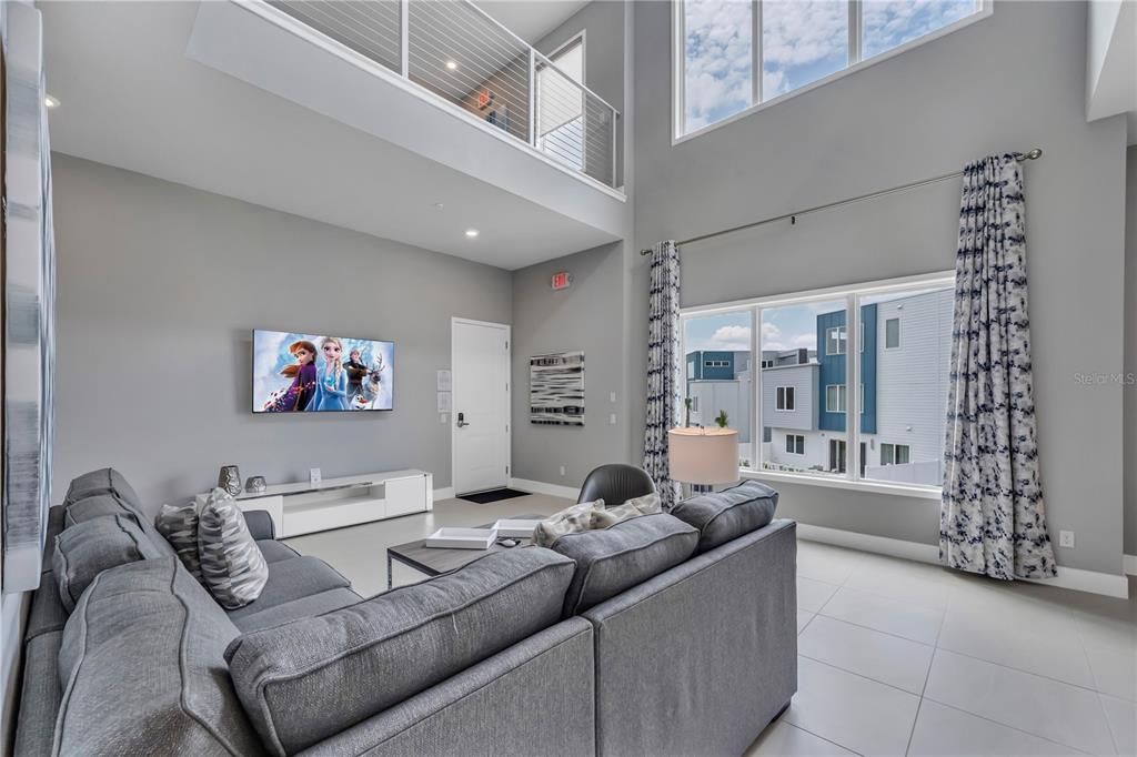 En Venta: $499,000 (5 camas, 4 baños, 2703 Pies cuadrados)