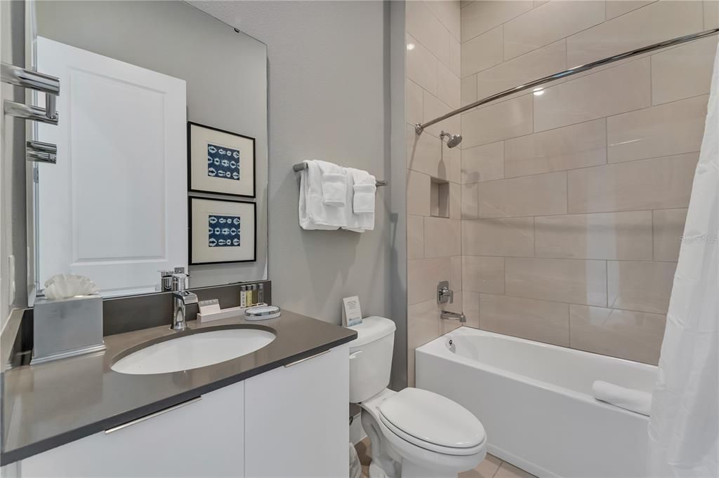 En Venta: $499,000 (5 camas, 4 baños, 2703 Pies cuadrados)