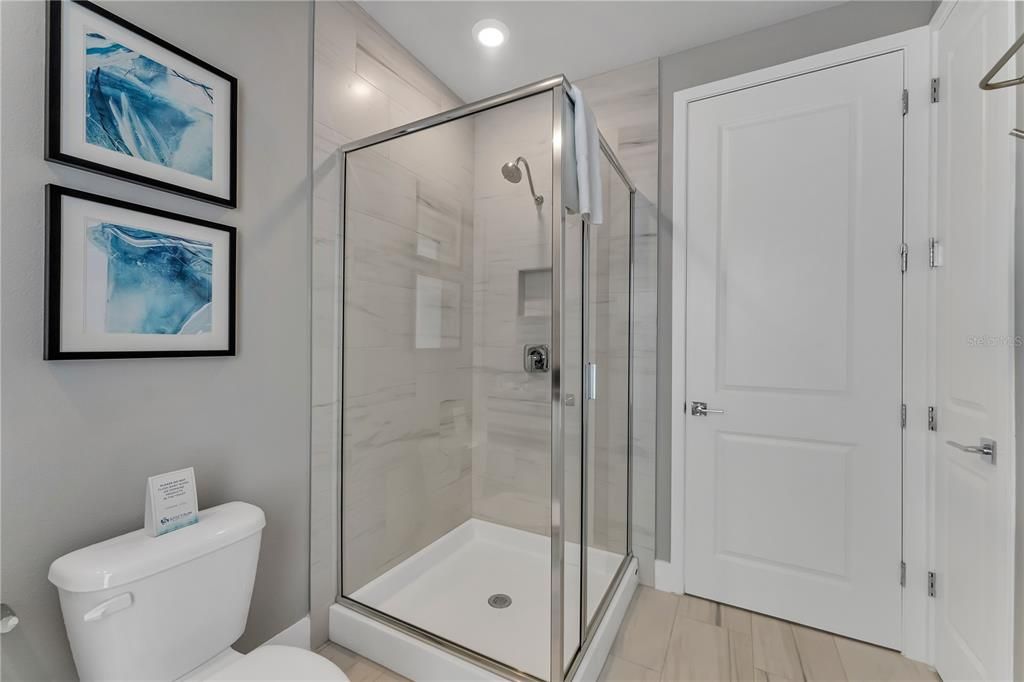 En Venta: $499,000 (5 camas, 4 baños, 2703 Pies cuadrados)