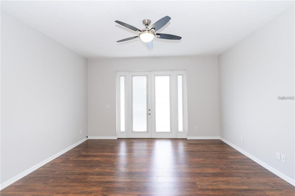 For Rent: $2,700 (3 beds, 2 baths, 2112 Square Feet)