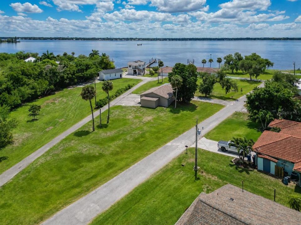На продажу: $799,000 (4 спален, 3 ванн, 1827 Квадратных фут)