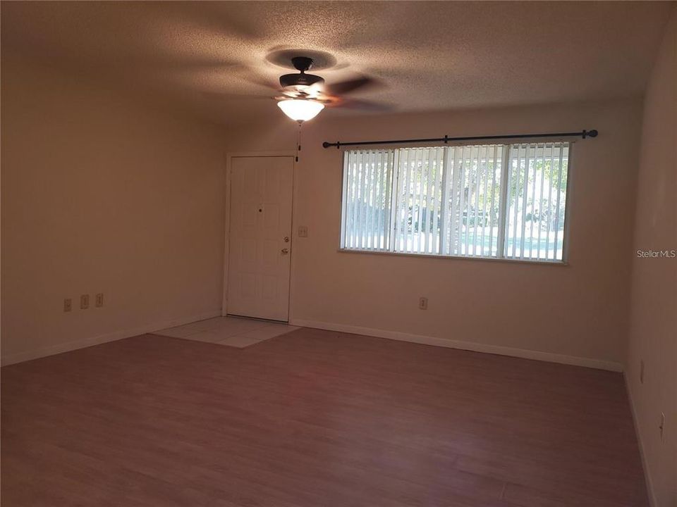 For Rent: $1,400 (2 beds, 2 baths, 1248 Square Feet)