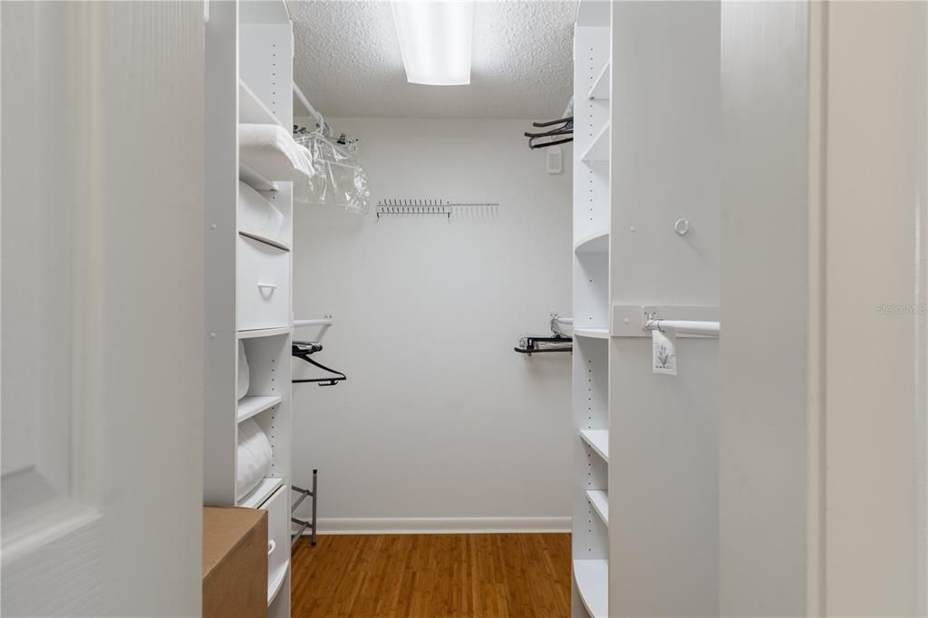For Sale: $178,000 (2 beds, 2 baths, 1643 Square Feet)