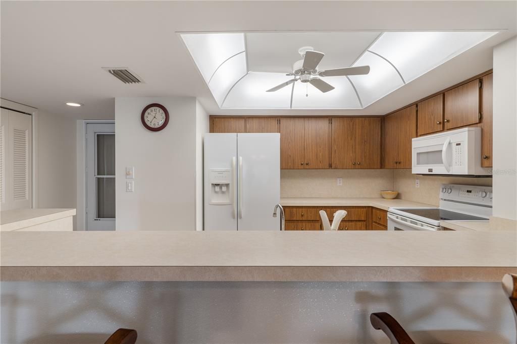 For Sale: $178,000 (2 beds, 2 baths, 1643 Square Feet)