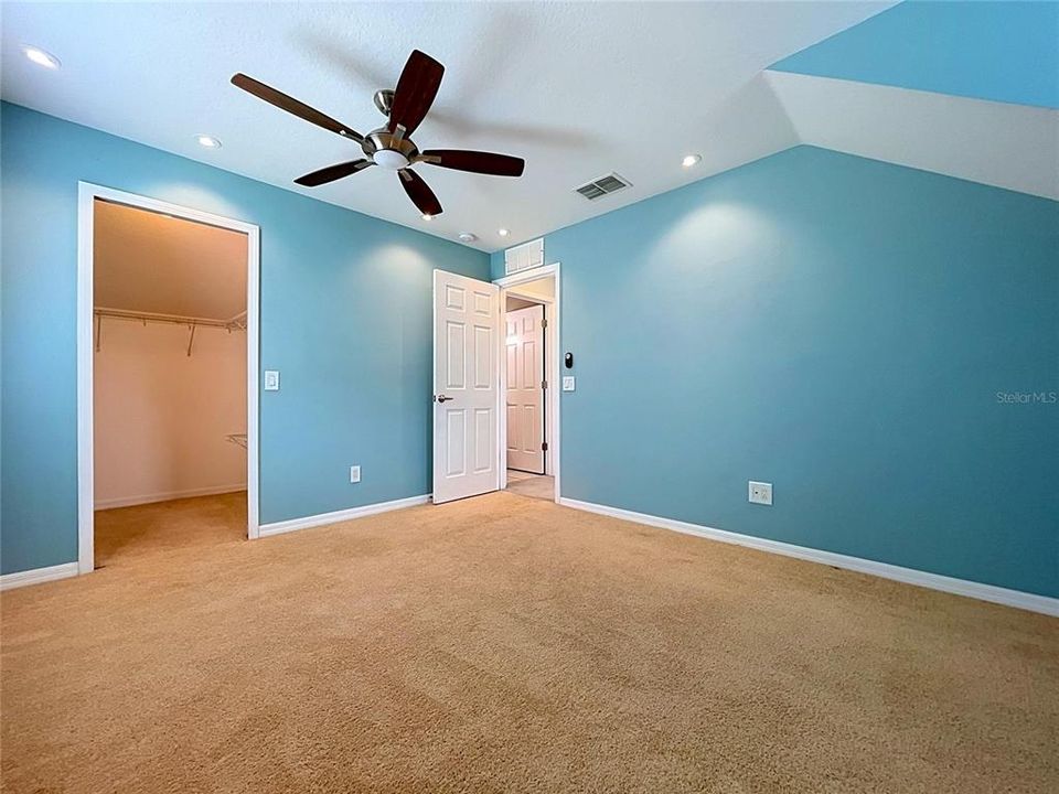 En Venta: $367,500 (4 camas, 2 baños, 1494 Pies cuadrados)