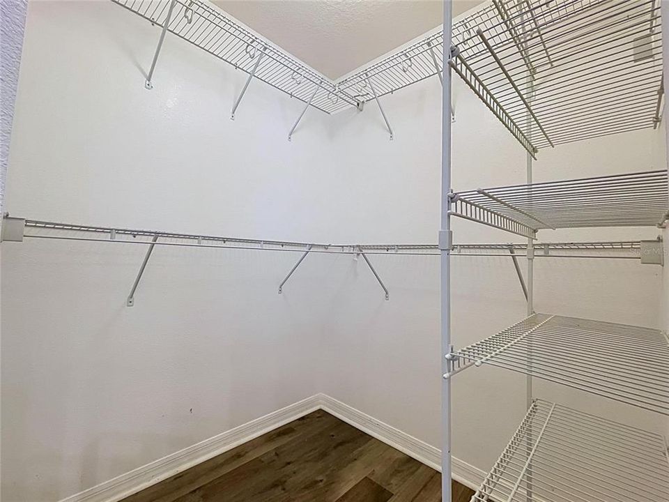 En Venta: $367,500 (4 camas, 2 baños, 1494 Pies cuadrados)