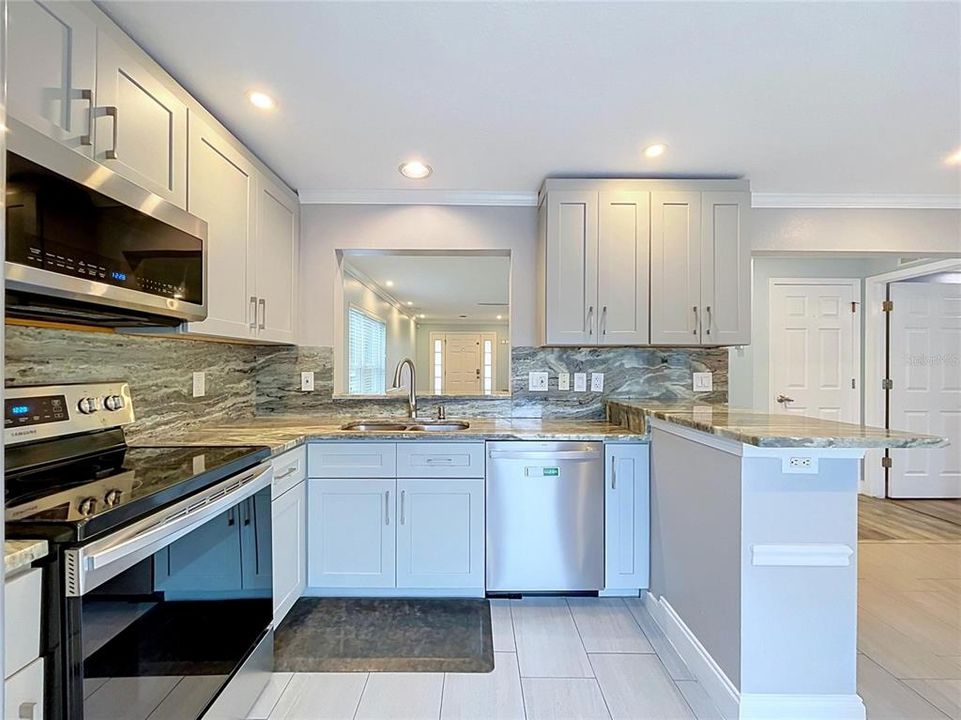 En Venta: $367,500 (4 camas, 2 baños, 1494 Pies cuadrados)