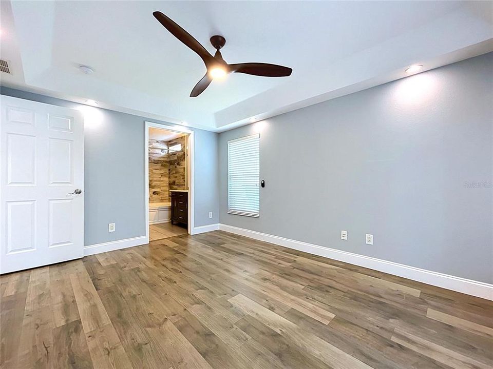 En Venta: $367,500 (4 camas, 2 baños, 1494 Pies cuadrados)