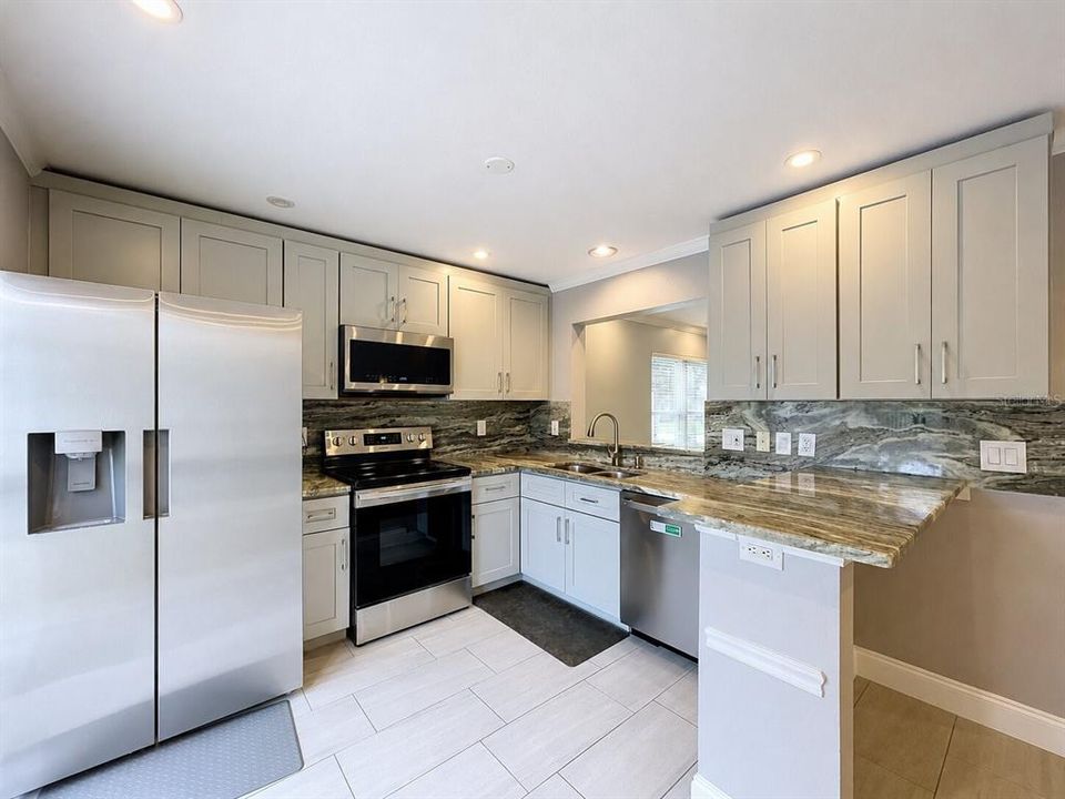 En Venta: $367,500 (4 camas, 2 baños, 1494 Pies cuadrados)
