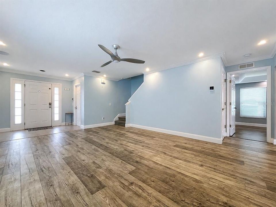 En Venta: $367,500 (4 camas, 2 baños, 1494 Pies cuadrados)