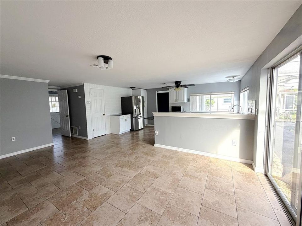 En Venta: $325,000 (3 camas, 2 baños, 1771 Pies cuadrados)