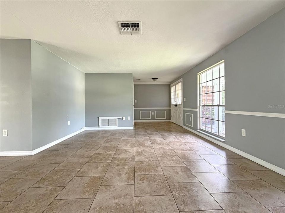 En Venta: $325,000 (3 camas, 2 baños, 1771 Pies cuadrados)