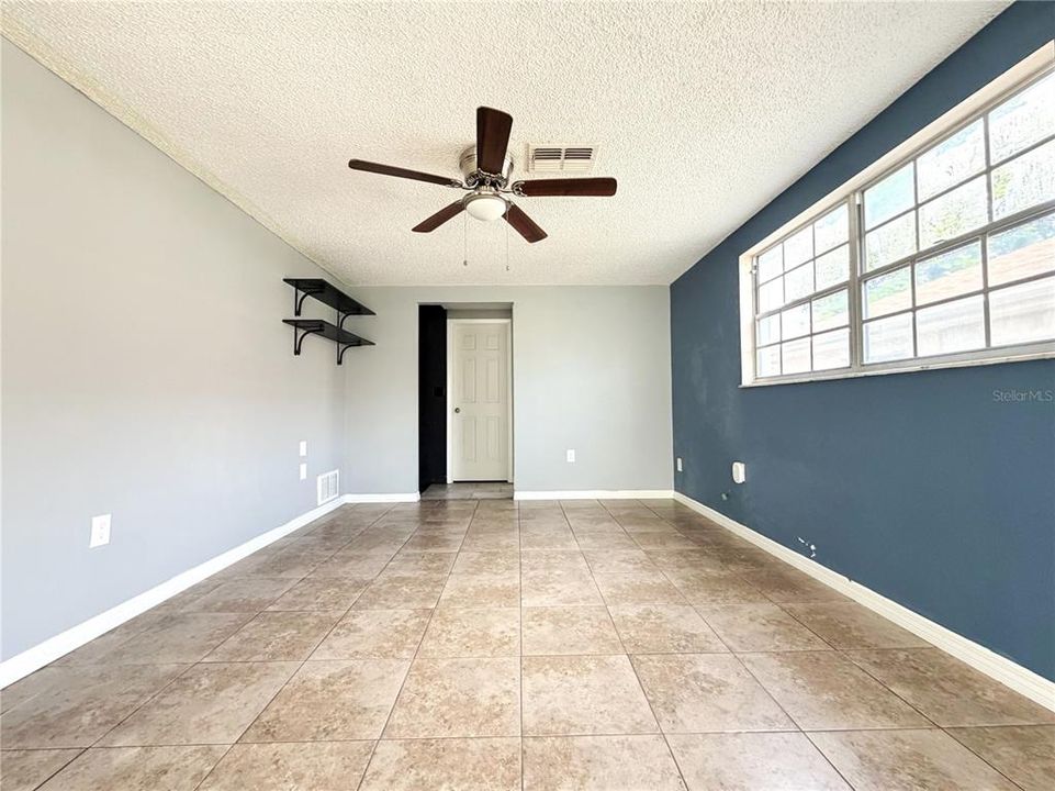 En Venta: $325,000 (3 camas, 2 baños, 1771 Pies cuadrados)