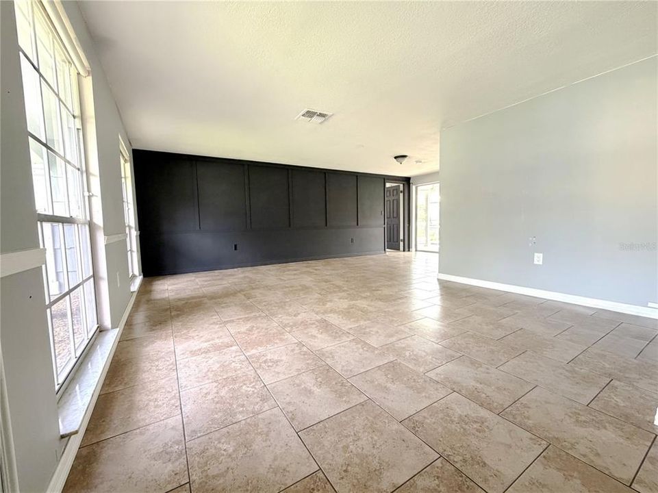 En Venta: $325,000 (3 camas, 2 baños, 1771 Pies cuadrados)