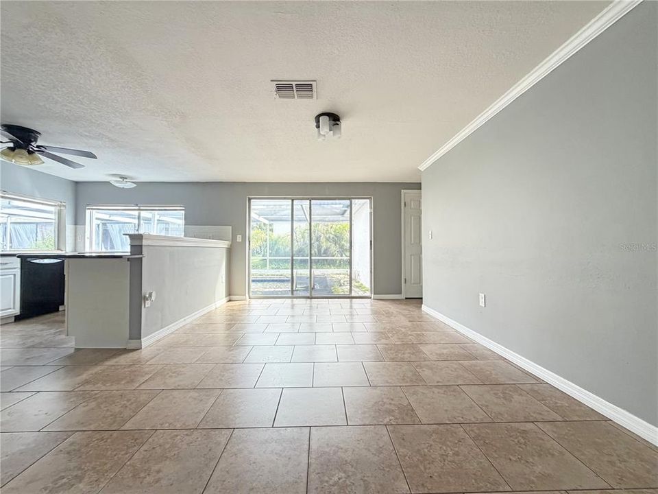 En Venta: $325,000 (3 camas, 2 baños, 1771 Pies cuadrados)