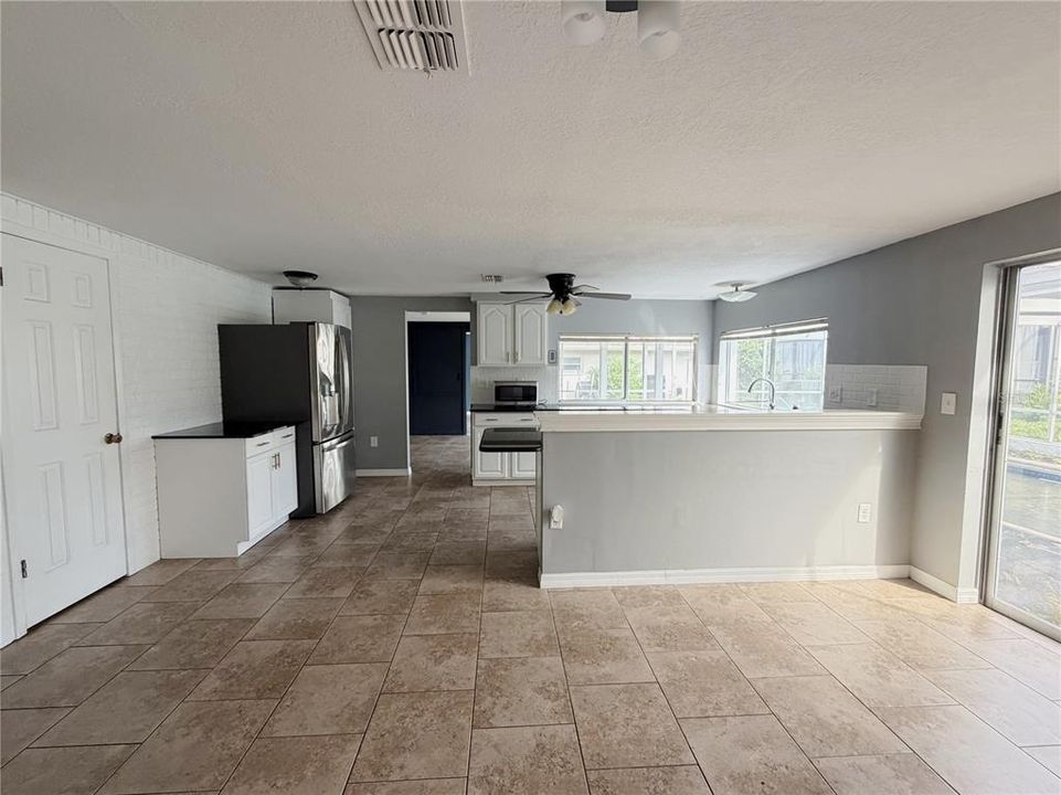En Venta: $325,000 (3 camas, 2 baños, 1771 Pies cuadrados)