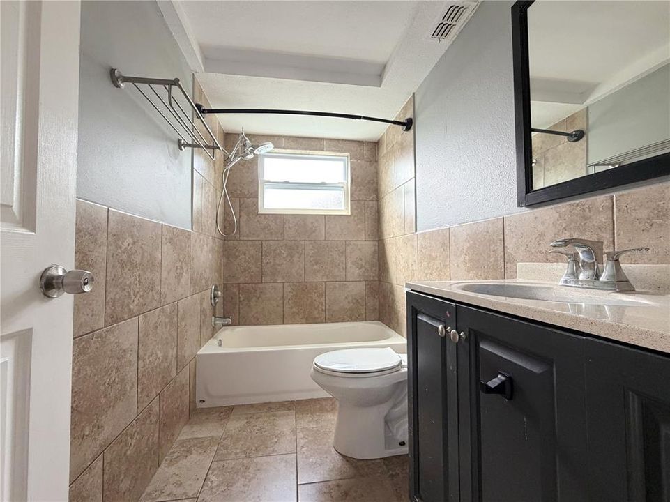 En Venta: $325,000 (3 camas, 2 baños, 1771 Pies cuadrados)