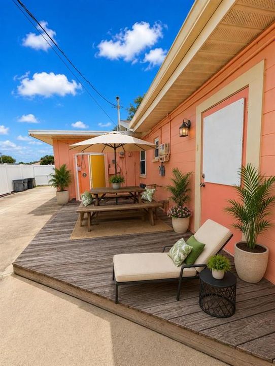 For Sale: $349,900 (4 beds, 2 baths, 1400 Square Feet)