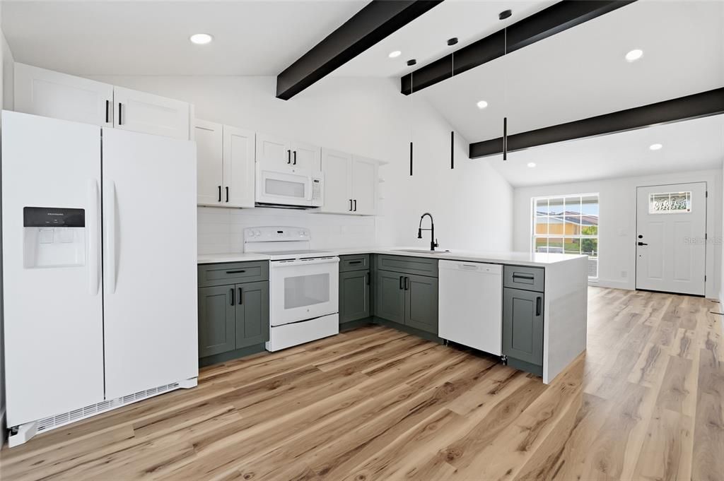 En Venta: $315,000 (2 camas, 2 baños, 928 Pies cuadrados)