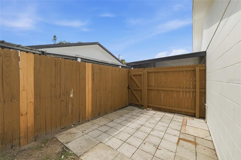 En Venta: $315,000 (2 camas, 2 baños, 928 Pies cuadrados)
