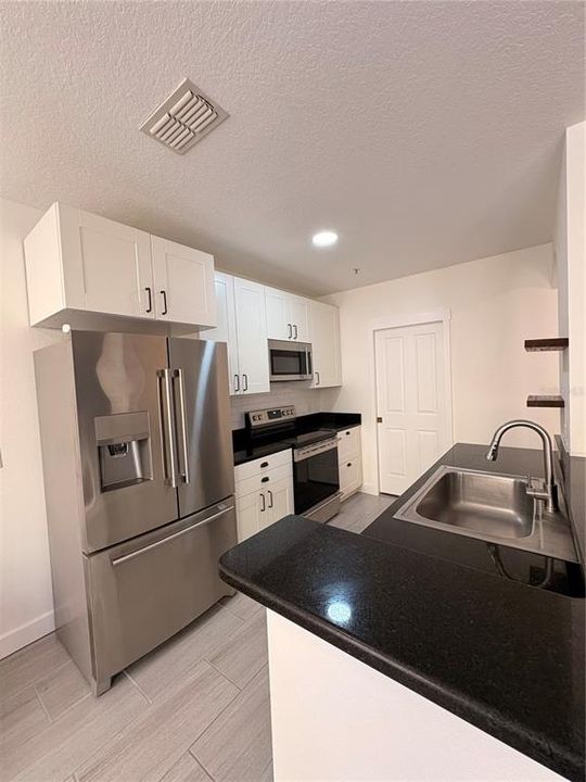 В аренду: $2,200 (2 спален, 2 ванн, 1343 Квадратных фут)