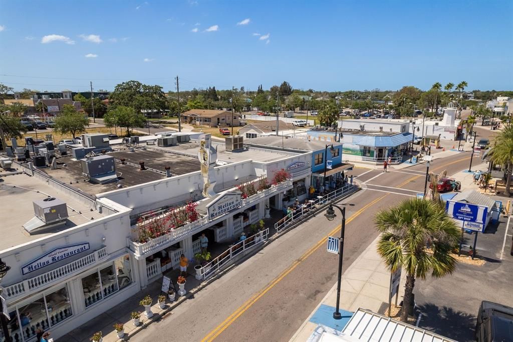 Activo con contrato: $295,000 (2 camas, 2 baños, 1093 Pies cuadrados)