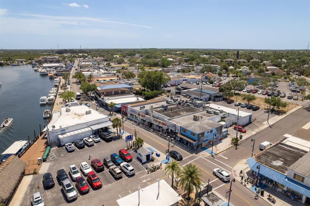 Activo con contrato: $295,000 (2 camas, 2 baños, 1093 Pies cuadrados)