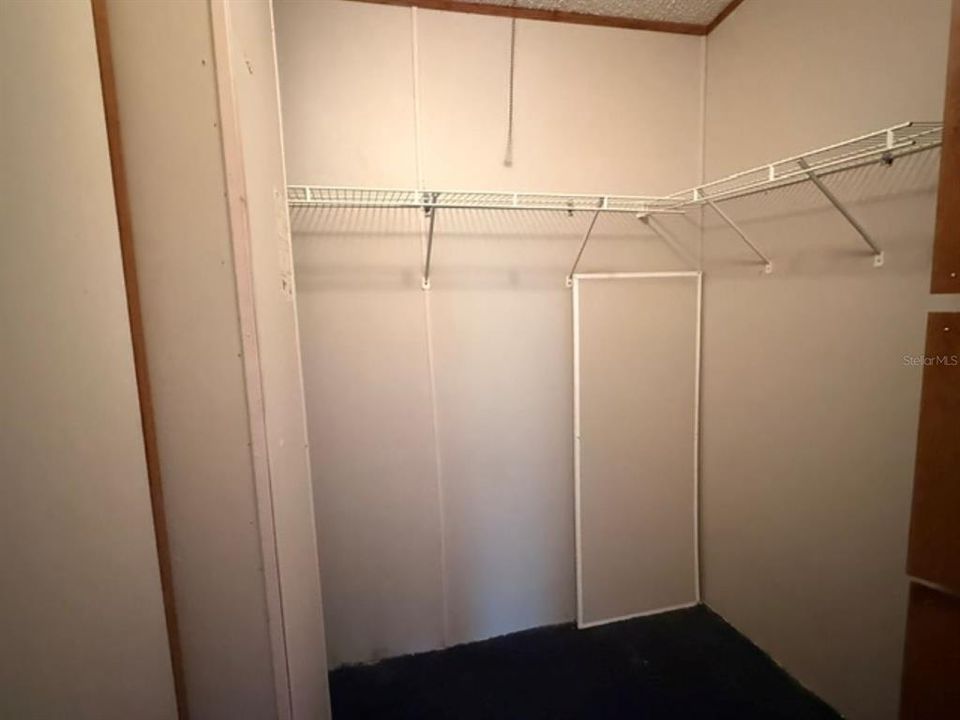 En Venta: $134,000 (3 camas, 2 baños, 1352 Pies cuadrados)