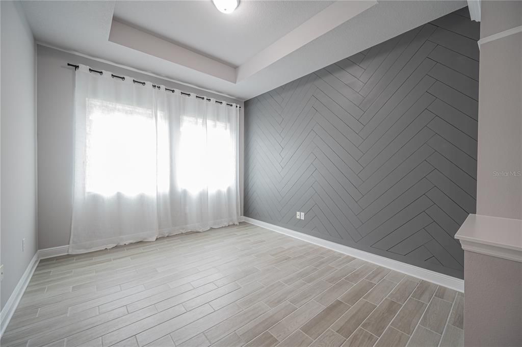Под контрактом: $3,500 (4 спален, 3 ванн, 2550 Квадратных фут)