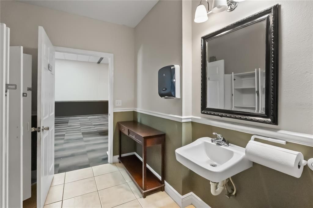 En Venta: $67,200 (0 camas, 0 baños, 2400 Pies cuadrados)