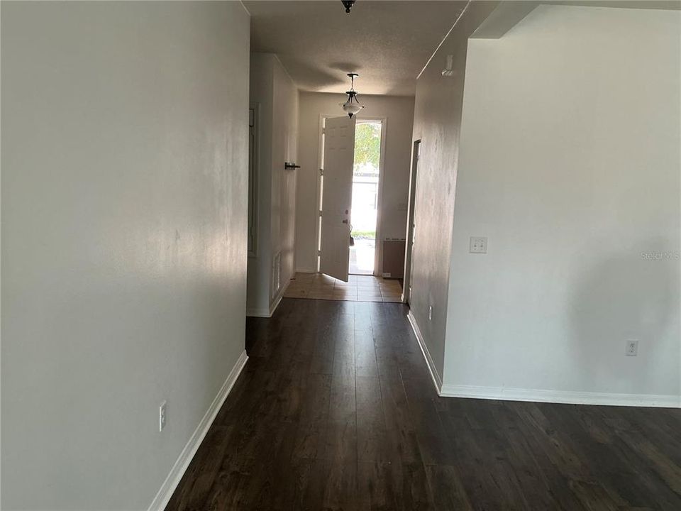 For Rent: $2,600 (3 beds, 2 baths, 1865 Square Feet)