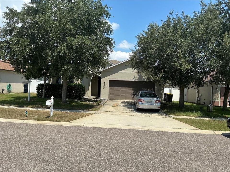 For Rent: $2,600 (3 beds, 2 baths, 1865 Square Feet)