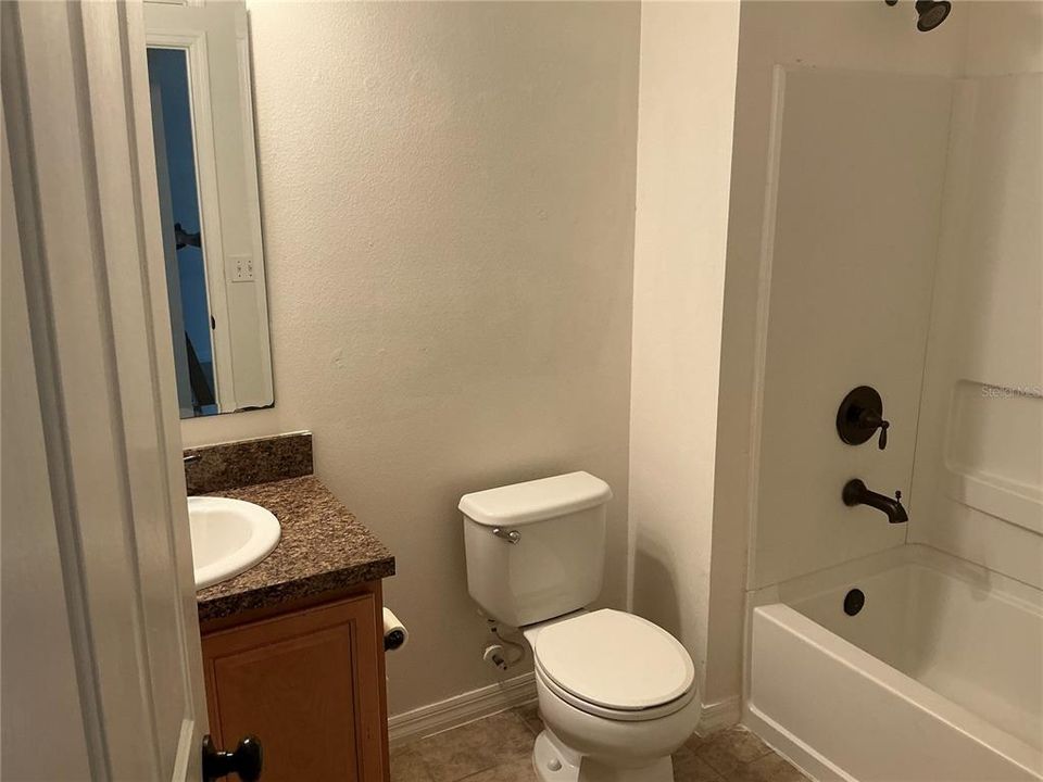 For Rent: $2,600 (3 beds, 2 baths, 1865 Square Feet)