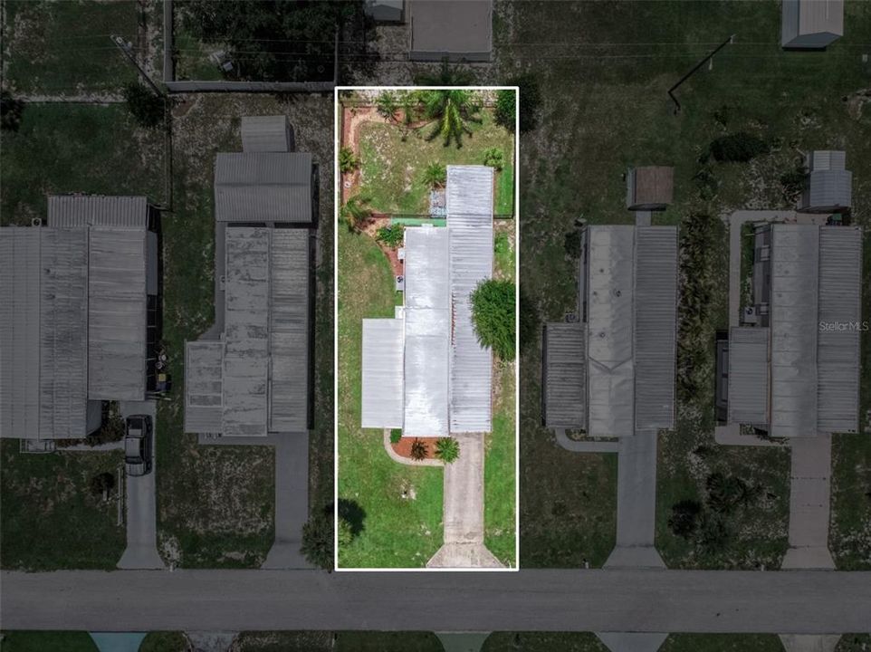 For Sale: $99,900 (2 beds, 1 baths, 672 Square Feet)