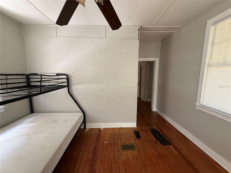 En Venta: $127,000 (3 camas, 2 baños, 1712 Pies cuadrados)