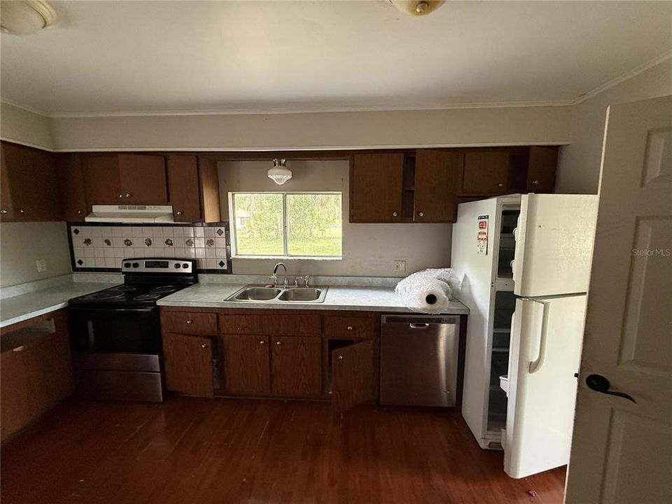 En Venta: $127,000 (3 camas, 2 baños, 1712 Pies cuadrados)