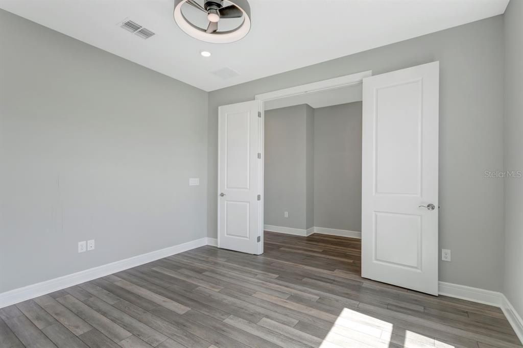 На продажу: $550,000 (4 спален, 2 ванн, 2895 Квадратных фут)