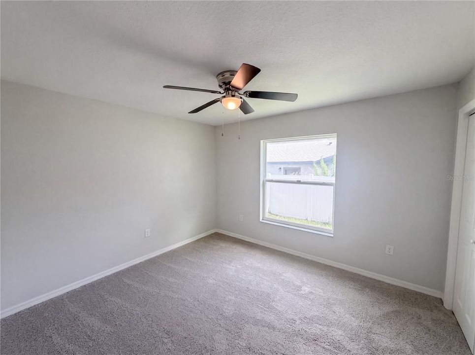For Sale: $275,000 (3 beds, 2 baths, 1396 Square Feet)