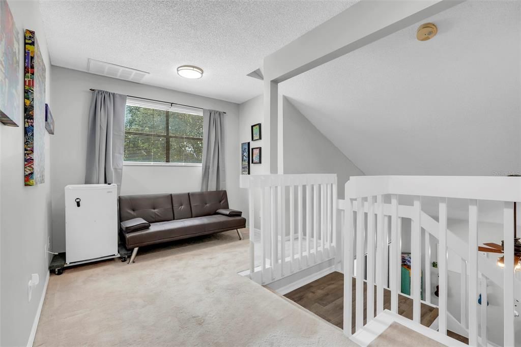 En Venta: $585,000 (4 camas, 2 baños, 3000 Pies cuadrados)
