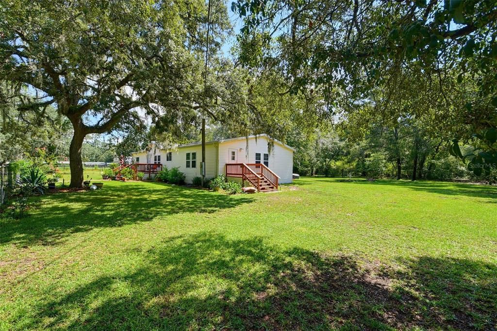 На продажу: $389,900 (3 спален, 2 ванн, 1800 Квадратных фут)