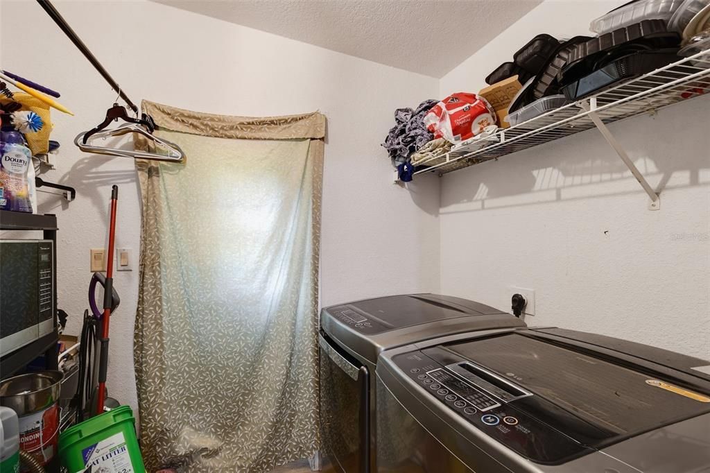 На продажу: $389,900 (3 спален, 2 ванн, 1800 Квадратных фут)